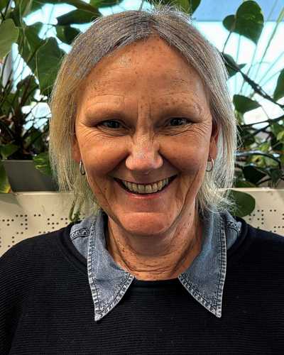 Ali  Williams